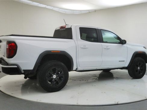 Used 2024 GMC Canyon Elevation image 7