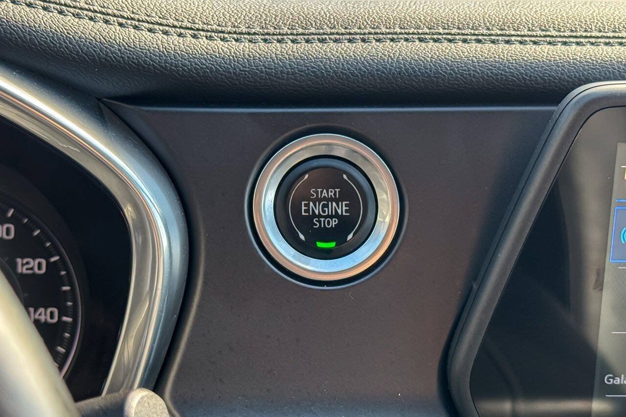 Used 2019 Chevrolet Blazer LT AWD/4WD image 24