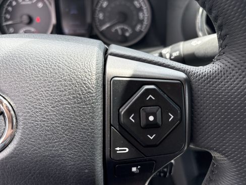 Used 2019 Toyota Tacoma TRD Pro AWD/4WD image 18