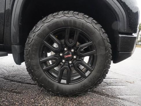 Used 2023 GMC Sierra 1500 AT4 w/ Technology Package image 41