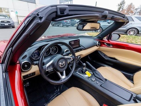 Used 2020 MAZDA MX-5 Miata RF Grand Touring image 62