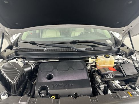 Used 2019 Buick Enclave Essence image 36