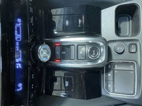 Used 2024 Acura MDX SH-AWD w/ Technology Package image 17