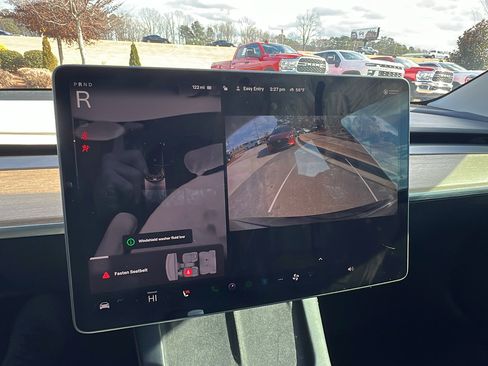 Used 2022 Tesla Model 3 image 31