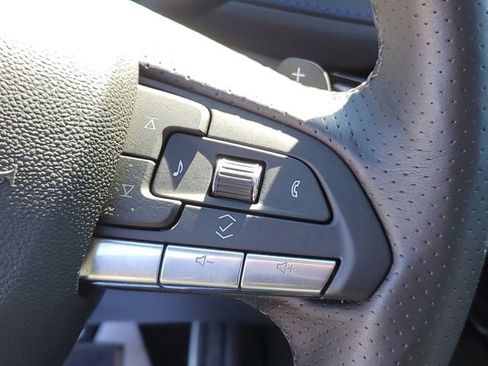 Used 2025 Cadillac XT4 Sport AWD/4WD image 11