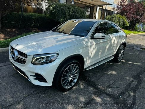 Used 2019 Mercedes-Benz GLC 300 4MATIC Coupe image 1