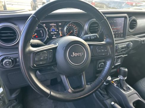 Used 2021 Jeep Gladiator Sport image 34