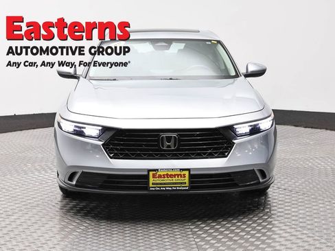 Used 2024 Honda Accord EX image 2