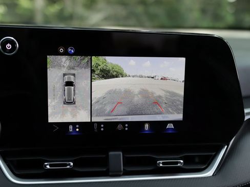 Used 2025 Chevrolet Equinox LT w/ Convenience Package II FWD image 17