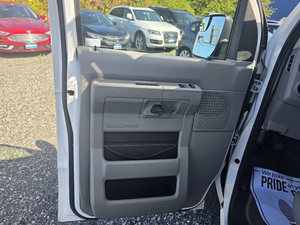 Used 2014 Ford E-250 and Econoline 250 RWD image 24