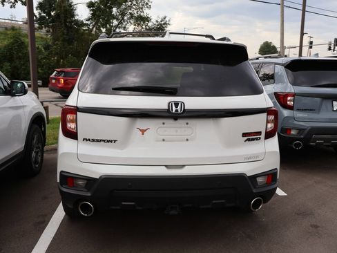 Used 2025 Honda Passport TrailSport image 6