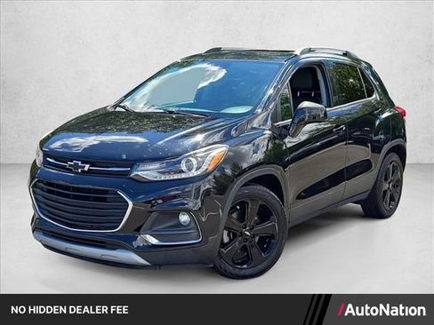 Used 2019 Chevrolet Trax Premier w/ Midnight Edition FWD image 1