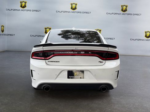 Used 2019 Dodge Charger R/T w/ Blacktop Package image 3