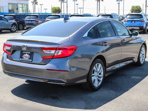 Used 2018 Honda Accord LX image 6