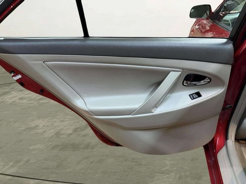 Used 2007 Toyota Camry Hybrid image 17