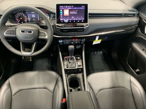 New 2026 Jeep Compass Latitude AWD/4WD image 14