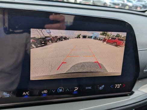 Used 2026 Chevrolet Traverse LT w/ Driver Confidence Package FWD image 31