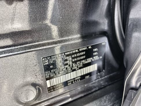 Used 2024 Toyota RAV4 XLE AWD/4WD image 26
