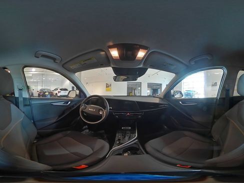 Used 2026 Kia Niro LX FWD image 41