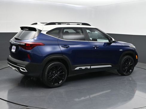Used 2022 Kia Seltos Nightfall Edition AWD/4WD image 7