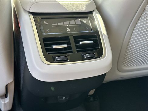 New 2026 Volvo XC60 B5 Ultra w/ Protection Package Premier image 10