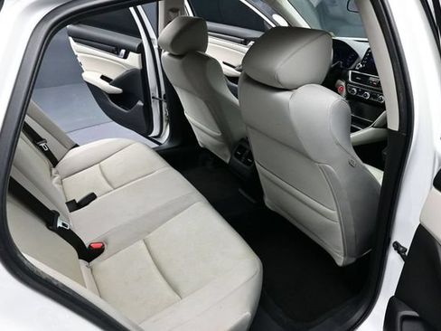 Used 2020 Honda Accord EX image 21