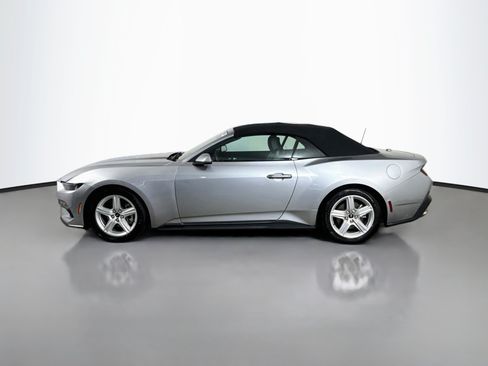 Used 2026 Ford Mustang Premium RWD image 6