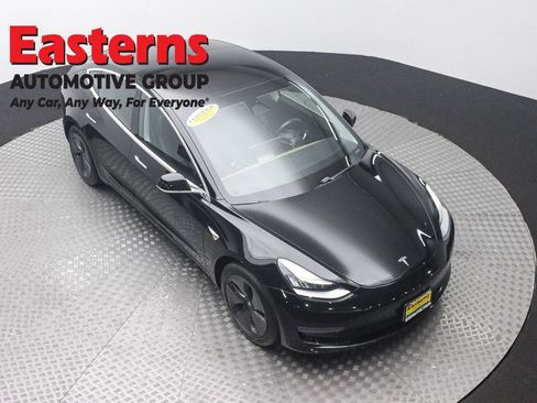 Used 2019 Tesla Model 3 Standard Range Plus RWD image 3
