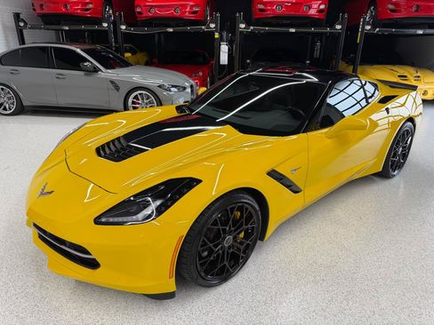 Used 2014 Chevrolet Corvette Stingray Coupe RWD image 6