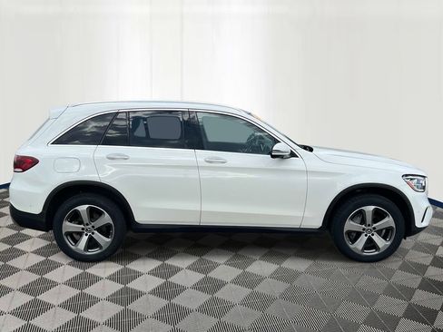 Used 2022 Mercedes-Benz GLC 300 4MATIC w/ Premium Package Lite image 5