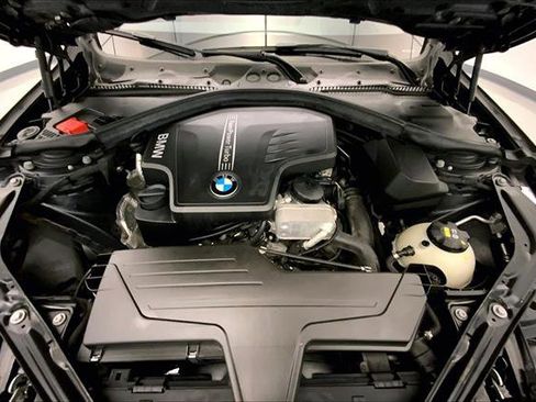 Used 2014 BMW 428i xDrive Convertible image 9