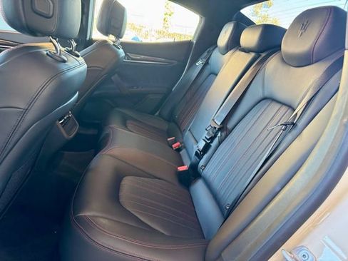 Certified 2022 Maserati Ghibli Modena Q4 AWD/4WD image 16