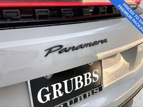 Used 2025 Porsche Panamera 4 w/ Premium Package image 41