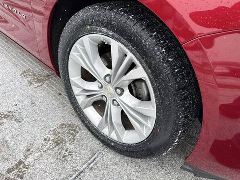 Used 2015 Chevrolet Impala LT w/ Convenience Package FWD image 13