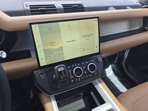 New 2026 Land Rover Defender 110 X-Dynamic SE AWD/4WD image 15