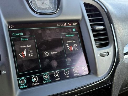 Used 2023 Chrysler 300 S image 24