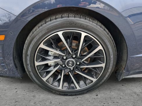 Used 2021 Hyundai Sonata Limited w/ Preferred Accessory Package image 7