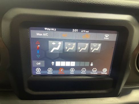 Used 2022 Jeep Wrangler Sport image 16