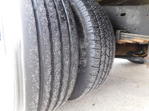 Used 2021 Ford E-350 and Econoline 350 Super Duty image 21