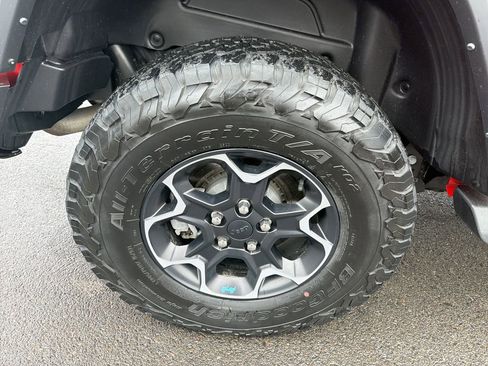 Used 2023 Jeep Wrangler Unlimited Rubicon 4xe w/ Cold Weather Group AWD/4WD image 33