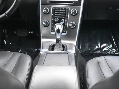 Used 2015 Volvo S60 T5 Premier Plus image 30