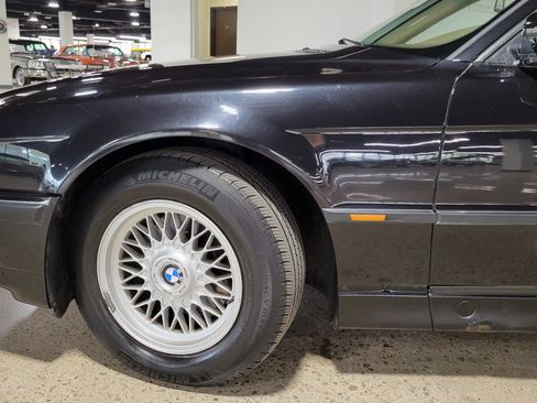 Used 1997 BMW 740i RWD image 26
