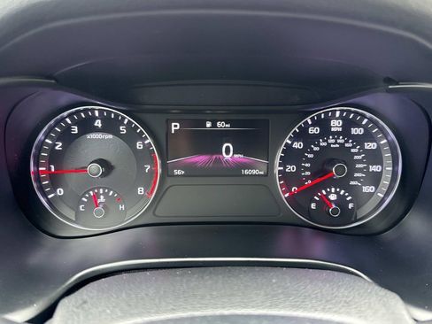 Used 2023 Kia Forte LXS w/ LXS Technology Package FWD image 12