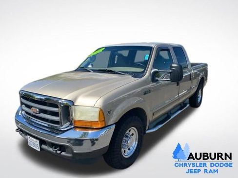 Used 2001 Ford F350 2WD Crew Cab Super Duty image 3