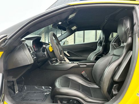 Used 2018 Chevrolet Corvette Z06 image 2