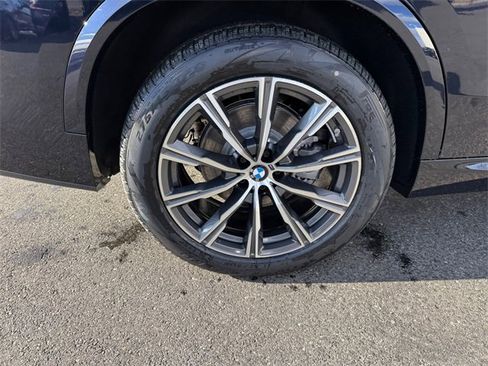 New 2026 BMW X5 xDrive40i w/ M Sport Package image 17