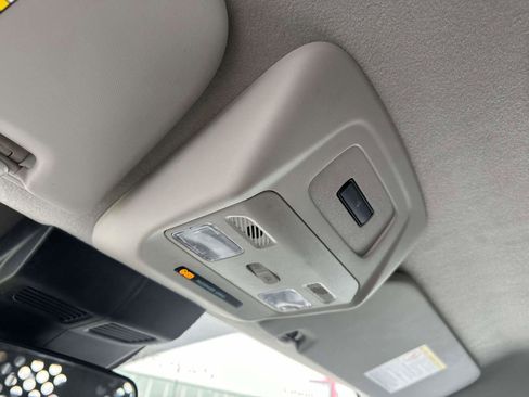 Used 2024 Ford Transit 250 Low Roof w/ Exterior Upgrade Package image 31