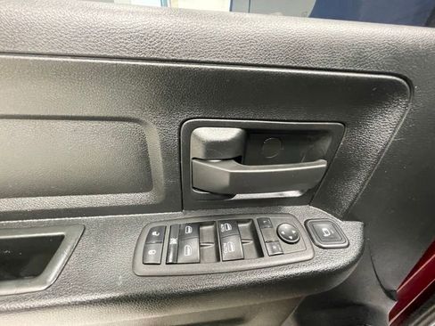 Used 2022 RAM 3500 Tradesman w/ Chrome Appearance Group AWD/4WD image 11