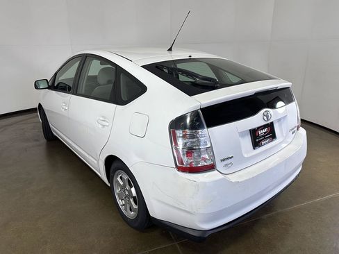 Used 2004 Toyota Prius FWD image 12