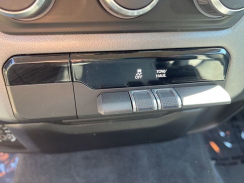Used 2020 RAM 1500 Big Horn image 35